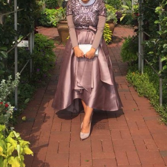 Dresses & Skirts - Stunning Evening Gown